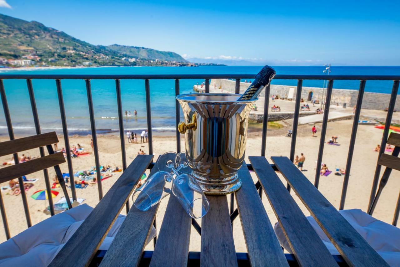 Casa Sul Mare Apartment Чефалу Екстериор снимка